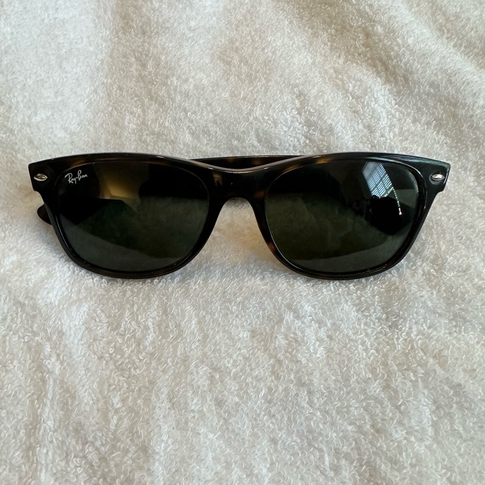 Men’s Ray•Ban sunglasses